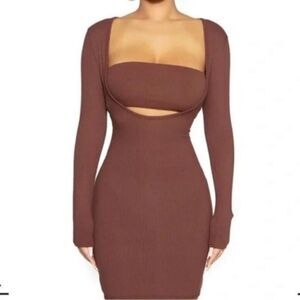 Naked Wardrobe Women's Chocolate Sculpt V-Neck Midi Dress‎
